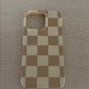 Casely Checkered Phone Case in Tan and Cream
Classic and MagSafe